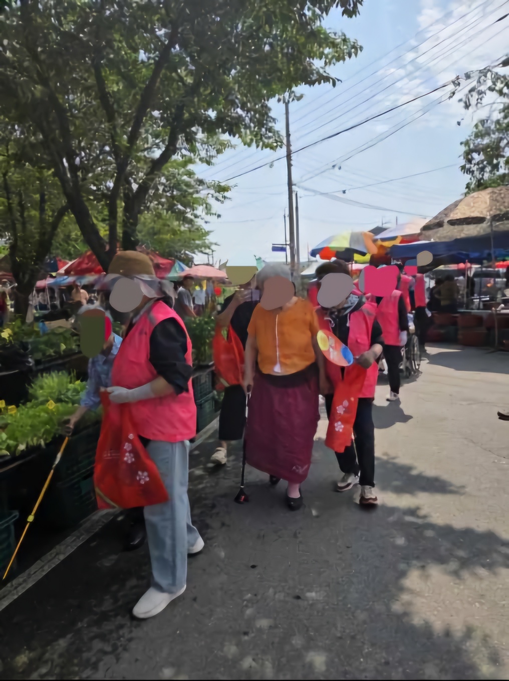 시니어클럽과 함께하는 시장 나들이 다녀왔습니다.